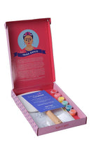 Create like Frida: Self-portrait mirror painting kit