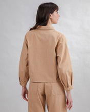 Striped Boxy Shirt Jacket – Camel | Sustainable Women’s Outerwear