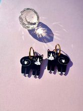 Twiggy the Kitty Earrings