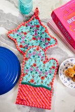 Floral Quilted Oven Mitt & Pot Holders – Bright, Playful Kitchen Essentials