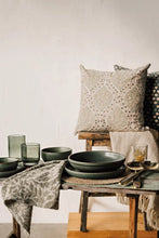 Topiary Placemats & Napkins (Multiple Colors)