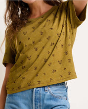 Women’s Boundless Jersey Crew Organic Cotton T-Shirt - Coyote Floral