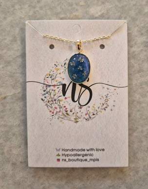 Lace Flower Pendant Necklace