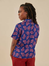 Camp Shirt in Rosy Snakes