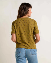 Women’s Boundless Jersey Crew Organic Cotton T-Shirt - Coyote Floral