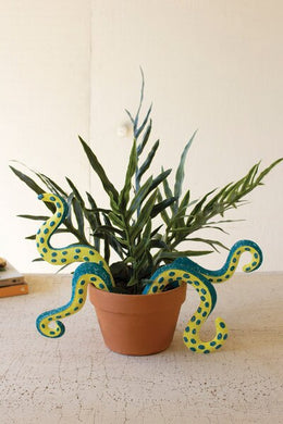 Painted Metal Octopus Tentacles Plant Stakes