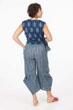 Women’s Reversible Wrap Top