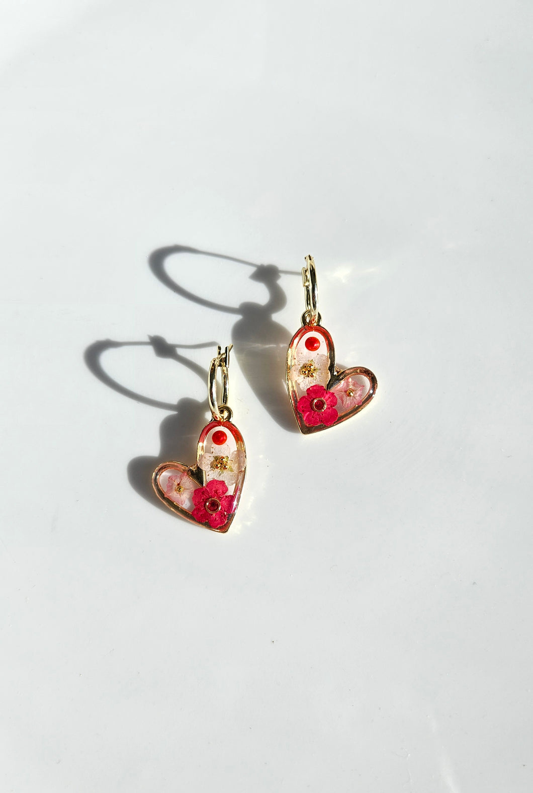 Narcissus Crystal Glass Heart Earrings