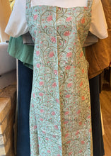 Apron - Waterlily
