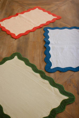Wavy Edge Placemats (Multiple Colors)