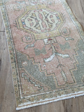 Vintage Hand-Knotted Rug - Pink & Yellow Medallion