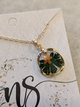 Cica Didiscus Pendant Necklace