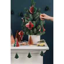 Garland Honeycomb Evergreen