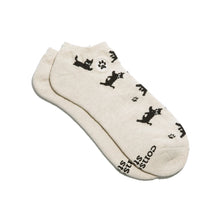 Ankle Socks That Save Cats (Beige Cats)