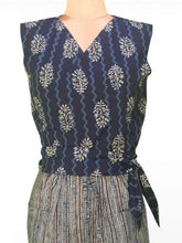 Women’s Reversible Wrap Top