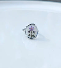 Real Dried Flower Rings in Resin (Multiple Styles)