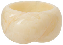 Resin Napkin Rings (Multiple Colors)