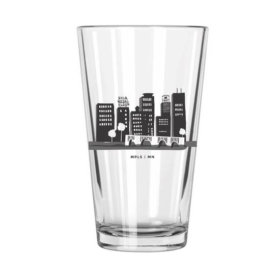 Minneapolis Skyline Pint Glass (16 oz)