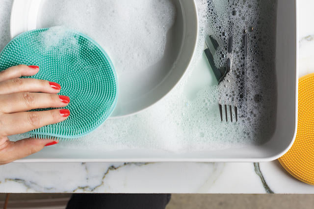 Now Designs Scrub Bub Silicone Scrubber - Fog