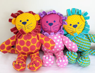 Taeoh Lion Cub Soft Toy