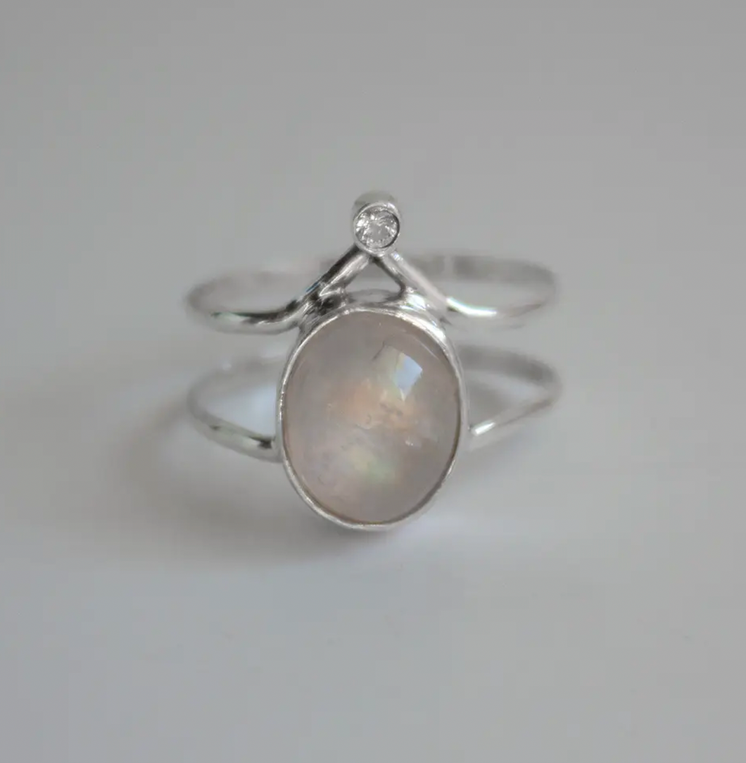 Handmade Rainbow Moonstone Double Band Tiara Sterling Silver Ring (Size 6)